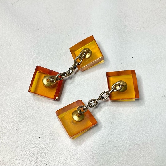 Vintage Carved Honey Amber Square Cufflinks - Picture 5 of 6